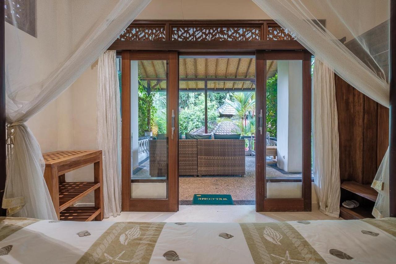 White Lotus Oasis Hotel Ubud Exterior foto