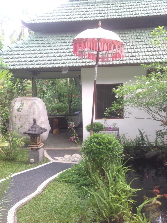 White Lotus Oasis Hotel Ubud Exterior foto