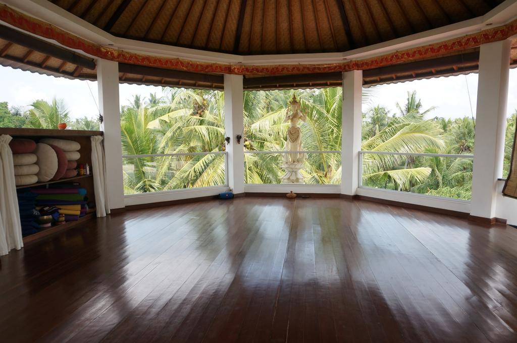 White Lotus Oasis Hotel Ubud Exterior foto